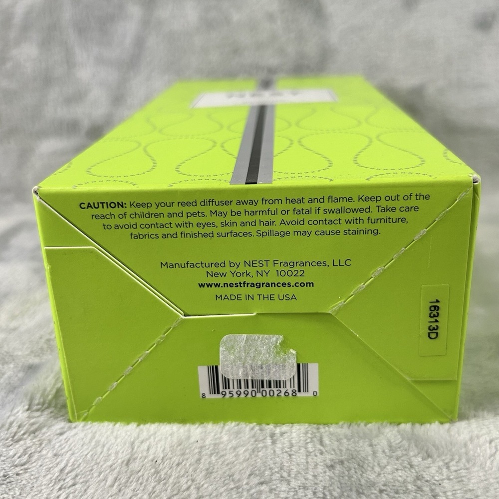 NEST Fragrances Bamboo Reed Diffuser - 5.9 fl oz - Picture 5 of 5